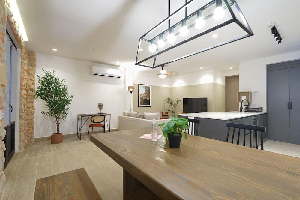 w Modern 1BR in Casco Viejo