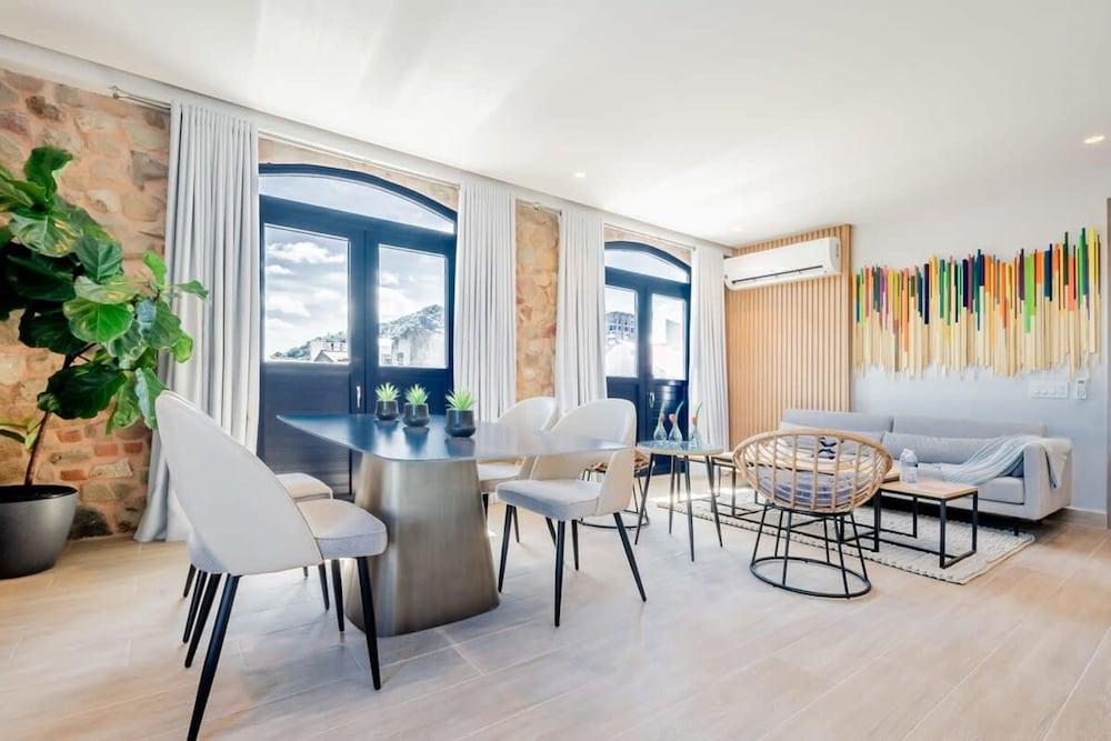 Classy 1BR With Terrace in Casco Viejo