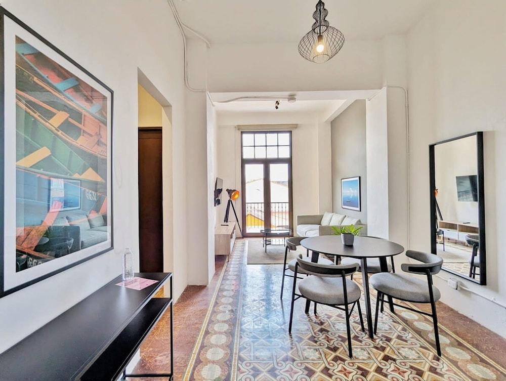 Lush 2BR in Casco Viejo