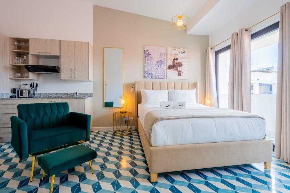 w Spectacular Loft in Santa Ana