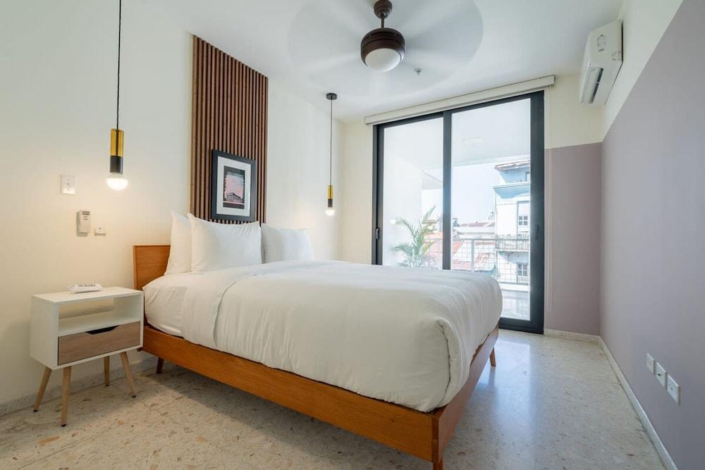 w Bright 1BR in Casco Antiguo