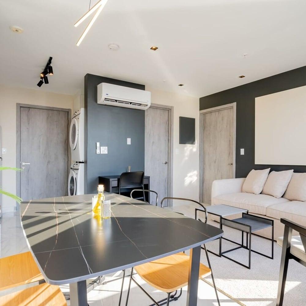 w Amazing 1BR With Beautiful View in Calle 50