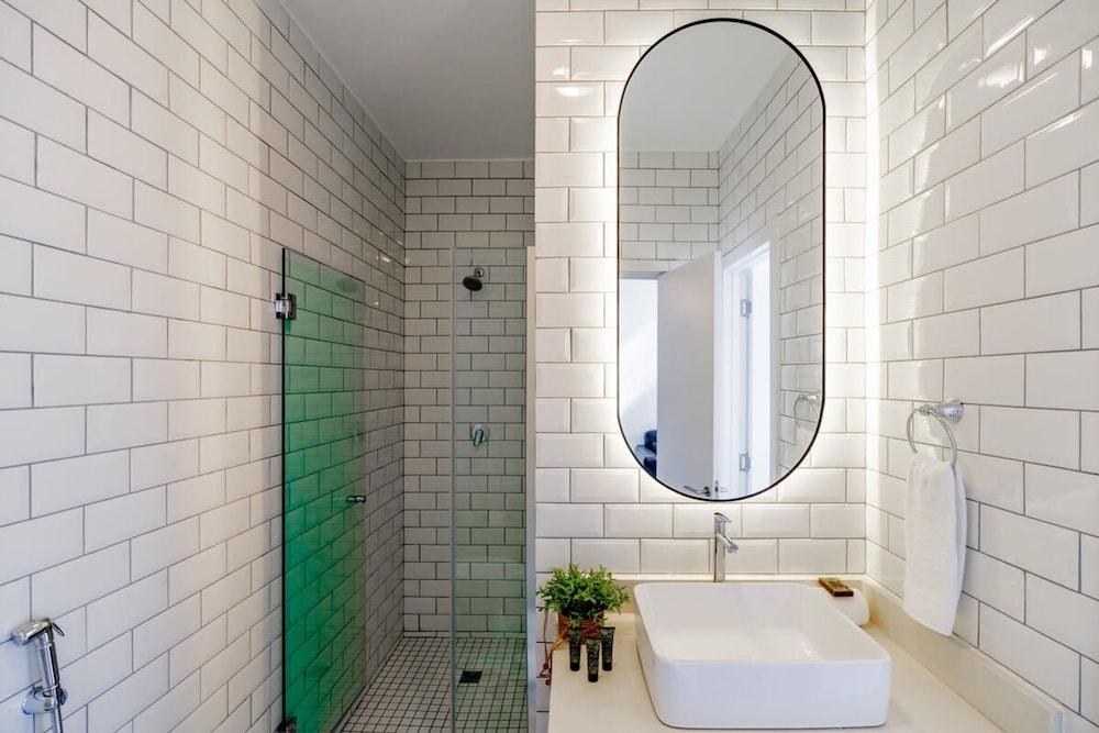 w Cozy 1BR in Santa Ana