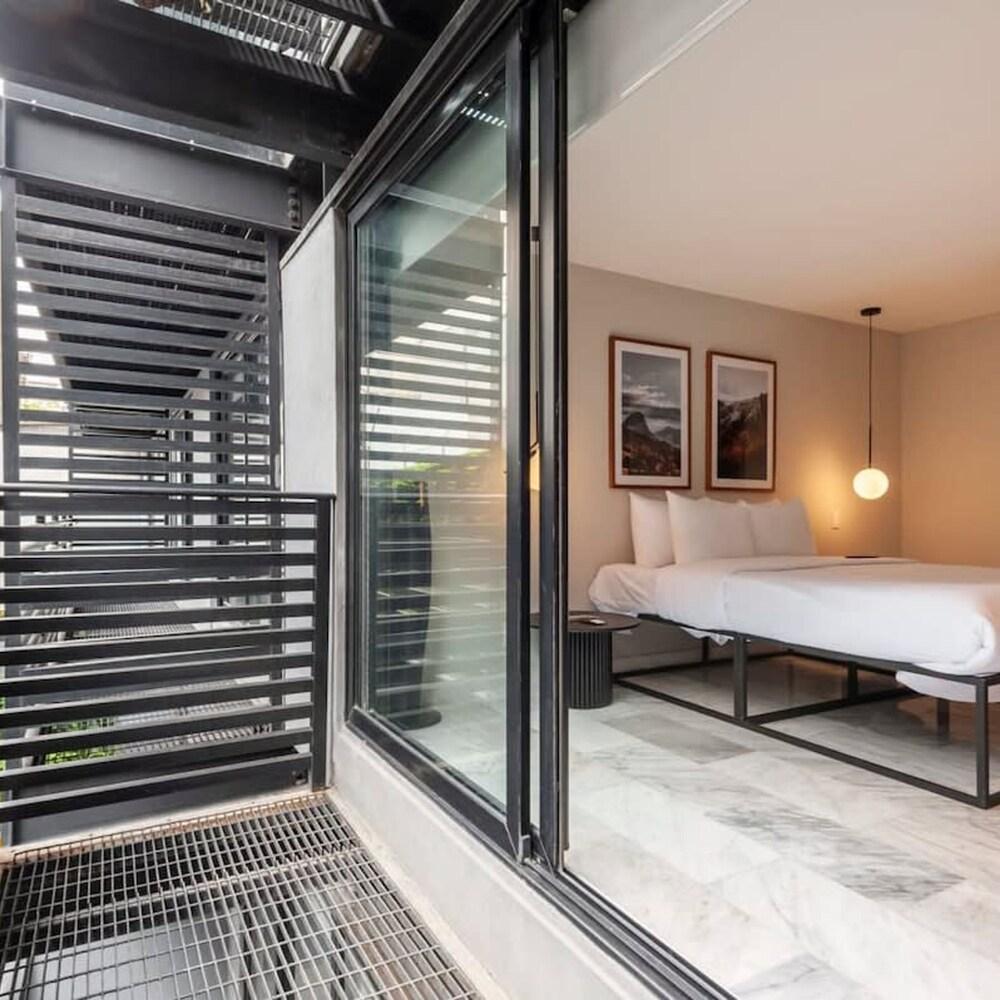 w Spectacular 3BR in Polanco