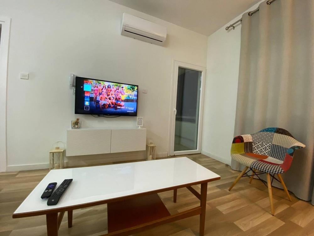 Seabreeze City Center Flat No 4