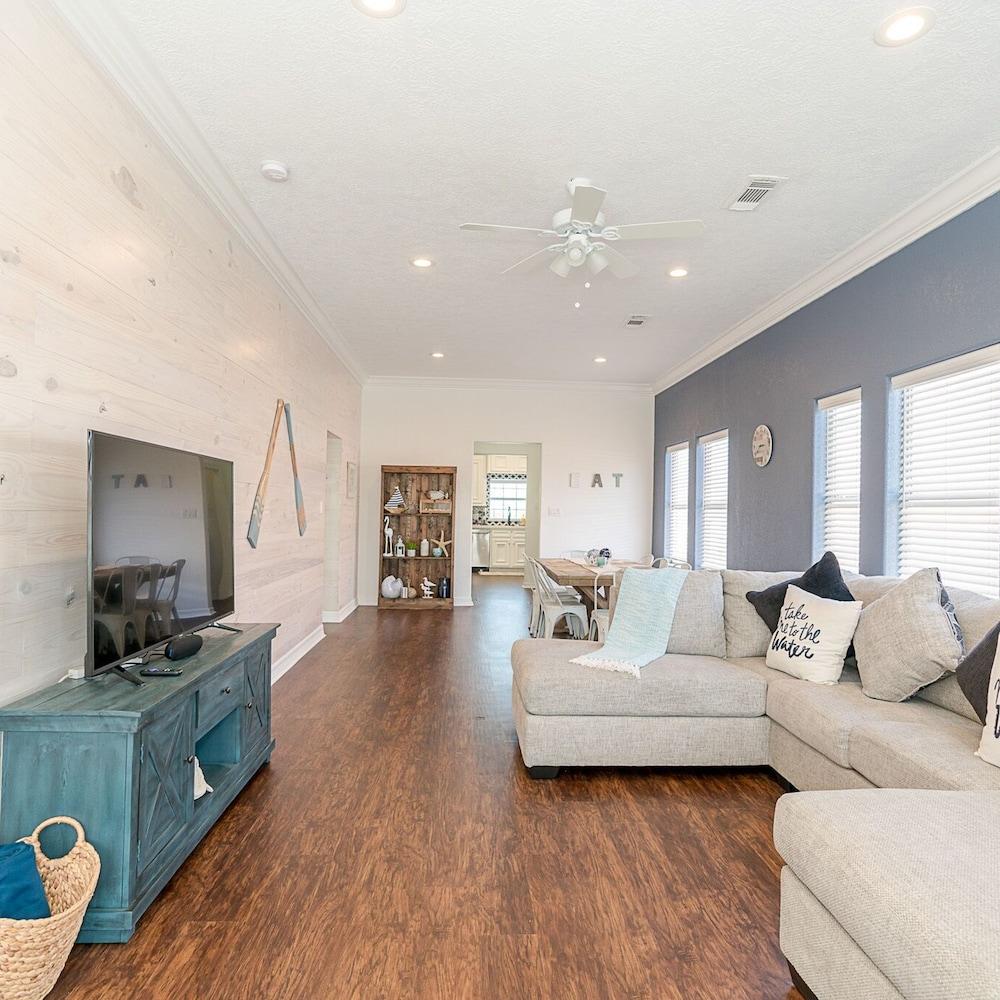 Great Location Go Beyond the Blue