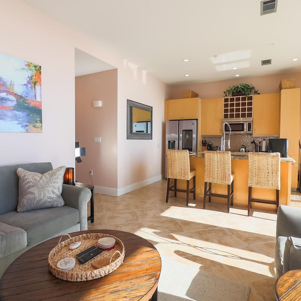 Western Waves Dreamy Diamond Beach Condo - Mind-blowing Views Amenities