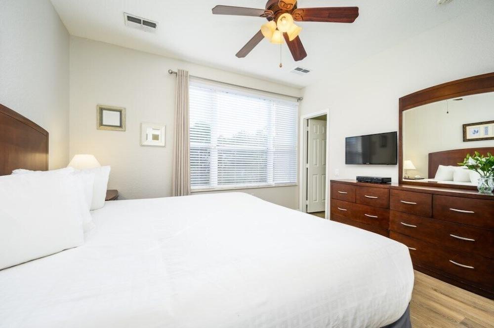 Epic Universe New Listing, Family Vacation Townhome - 4011