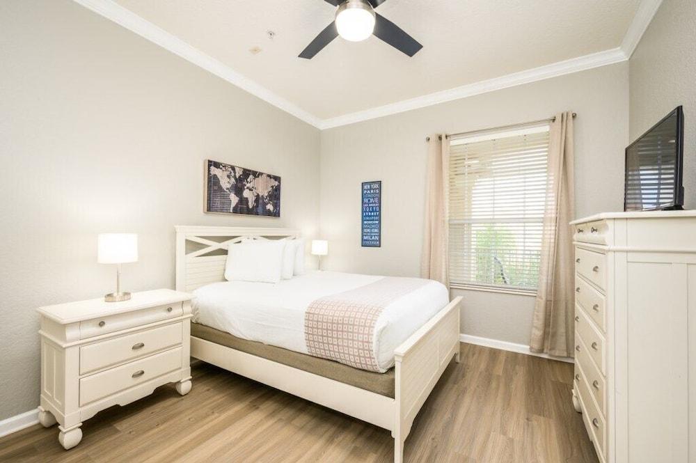 Epic Universe Beautiful Modern Condo - Vista Cay Resort - 2007