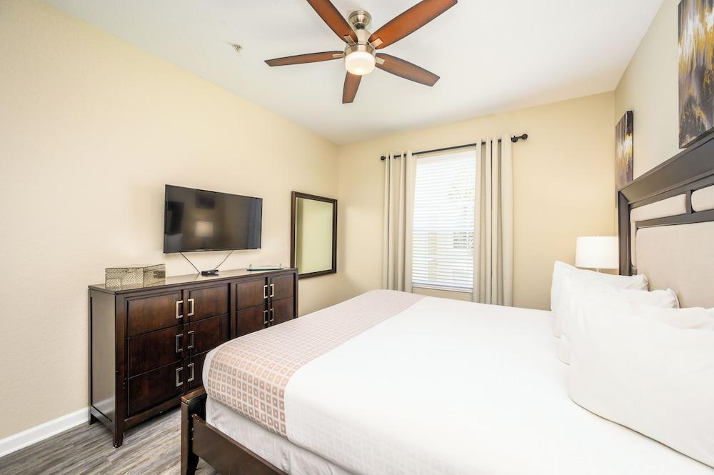 Epic Universe New Beautiful Condo, Vista Cay, Orlando - 3011