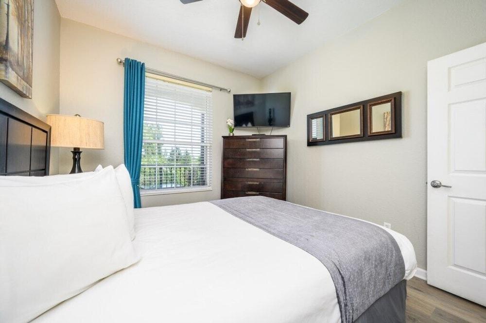 Epic Universe Beautiful Condo, Vista Cay, Orlando-3026