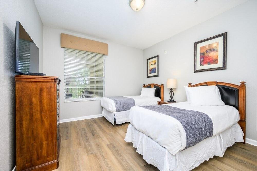 Epic Universe NEW Beautiful Lakeview Condo Near the Parks - 1026