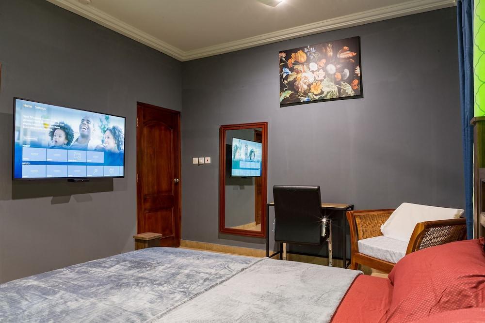 BlueGreen Guest House