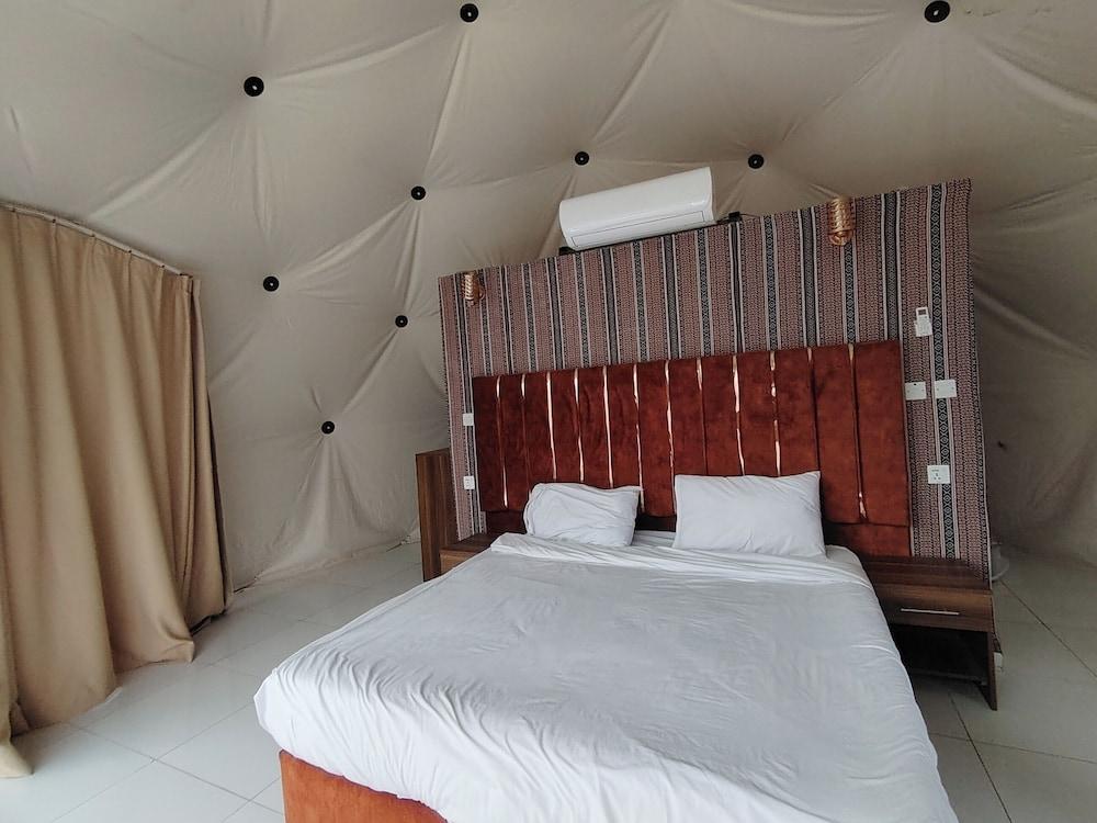 Desert Oasis Lodge in Wadi Rum