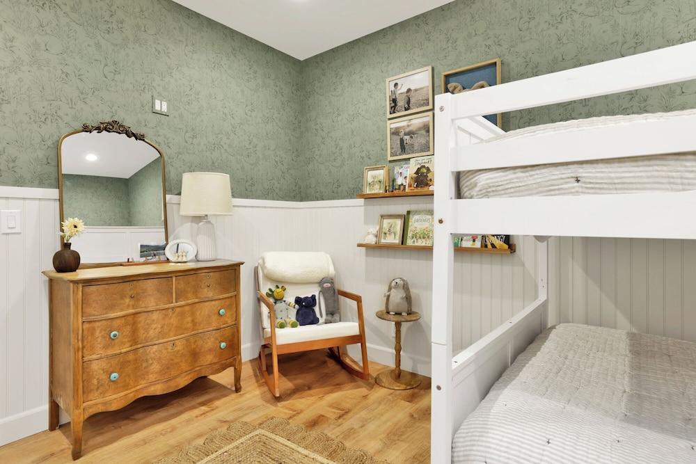 Pine Meadow Village Castle #2301