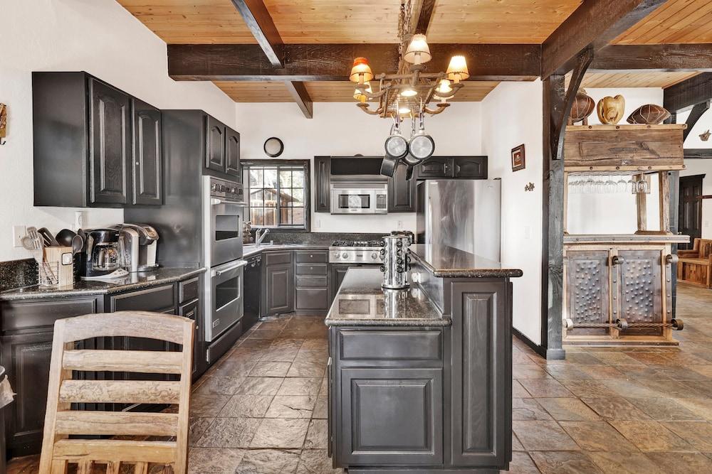 Black Diamond Chalet #1842