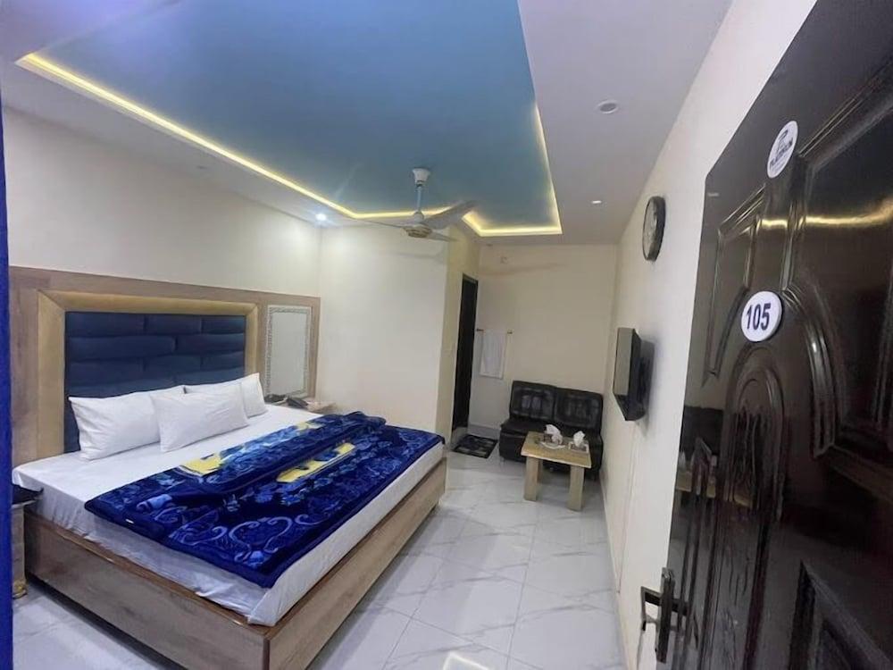 Hotel New Royal Palace