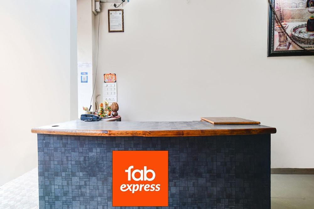 Fabexpress Olive Inn