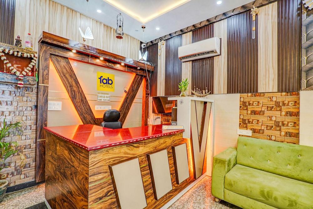 Fabhotel Jimmy Palace