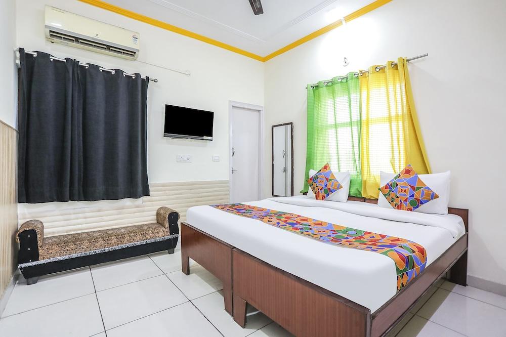 Fabexpress Grand Resort