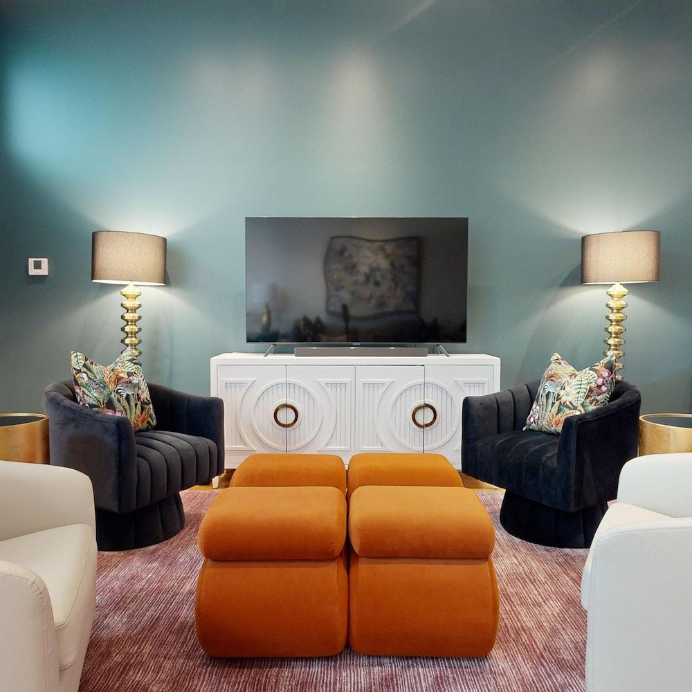 Wolf Den Loft Downtown AVL