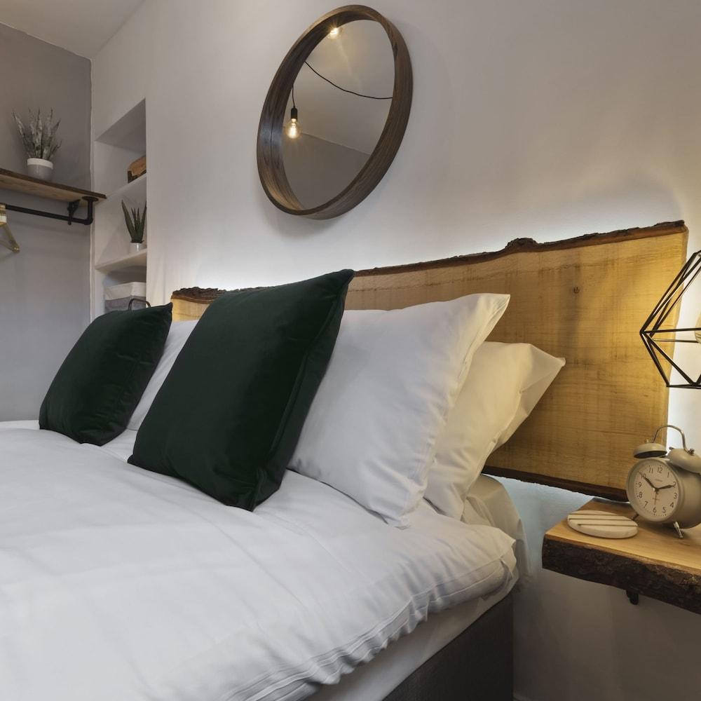 Windermere Central Hotel - Room 6