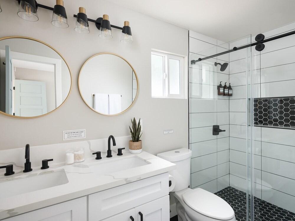 Peaceful 4br With Fire Pit and Huge Yard