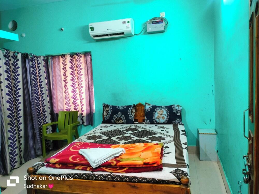 Goroomgo Nandan Residency Bhubaneswar