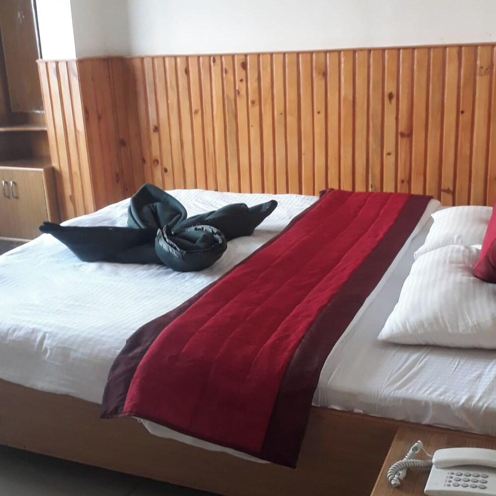 Goroomgo Bala Paradise Munsyari