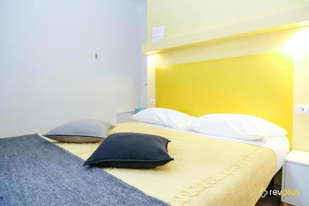 Lia Rooms Cinque Terre Wave