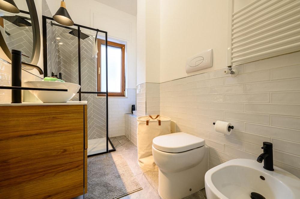 Via Consalvo 120 A in Naples