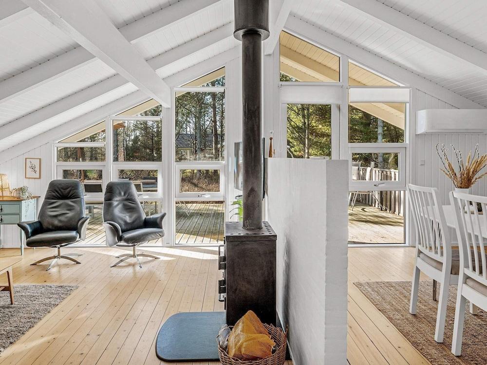 6 Person Holiday Home in Albaek