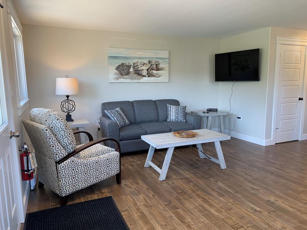 Gros Morne Coastal Suites ( suite #3 )