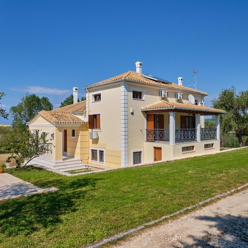 Utopia Beach Villa in Ionian Islands