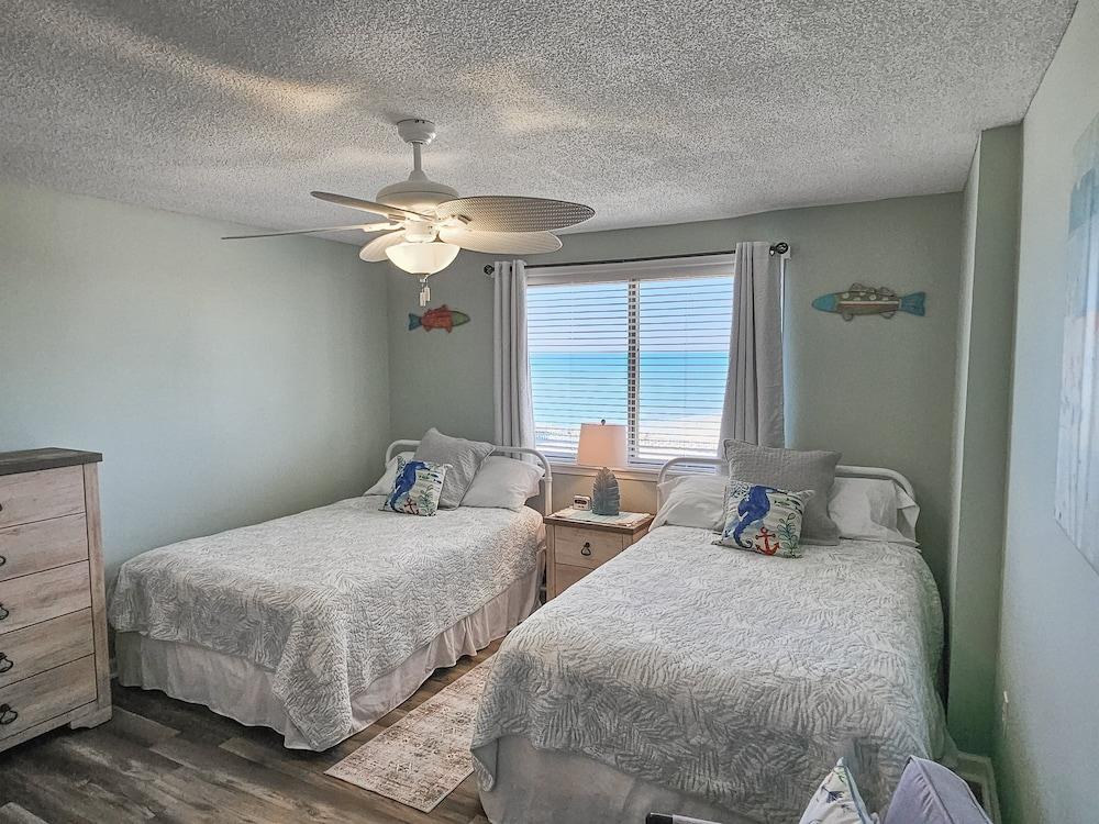 Oceanview Condo In Brighton, 1504 - Full Access 2 Bedroom Condo
