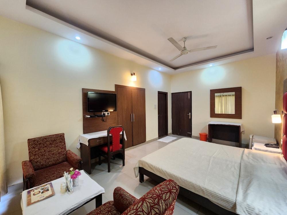 Barbet Tourist Resort