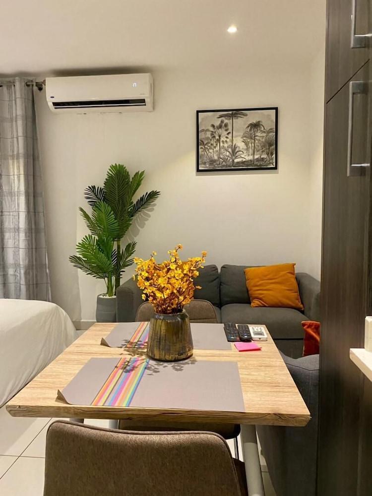 Embassy Gardens Royal Luxury Apartments