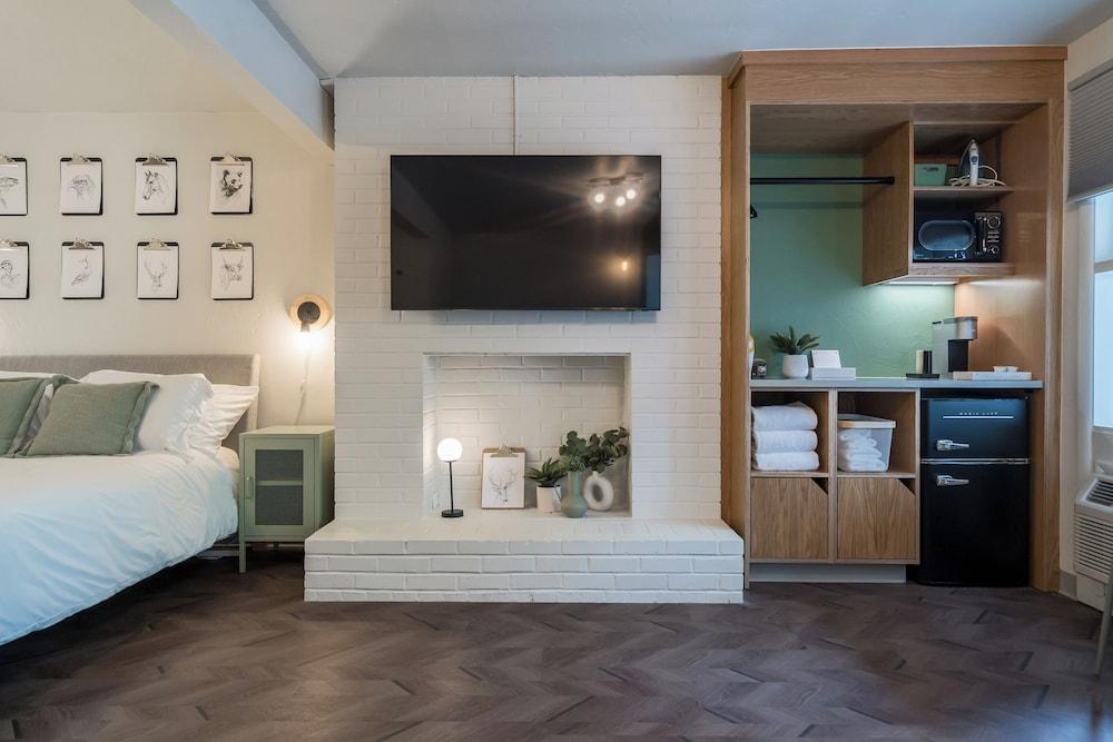 The Local Motel & Shops