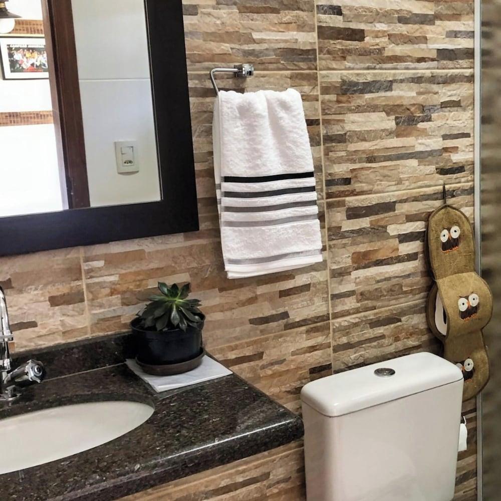 Sítio Aconchegante com Piscina e Wi-Fi