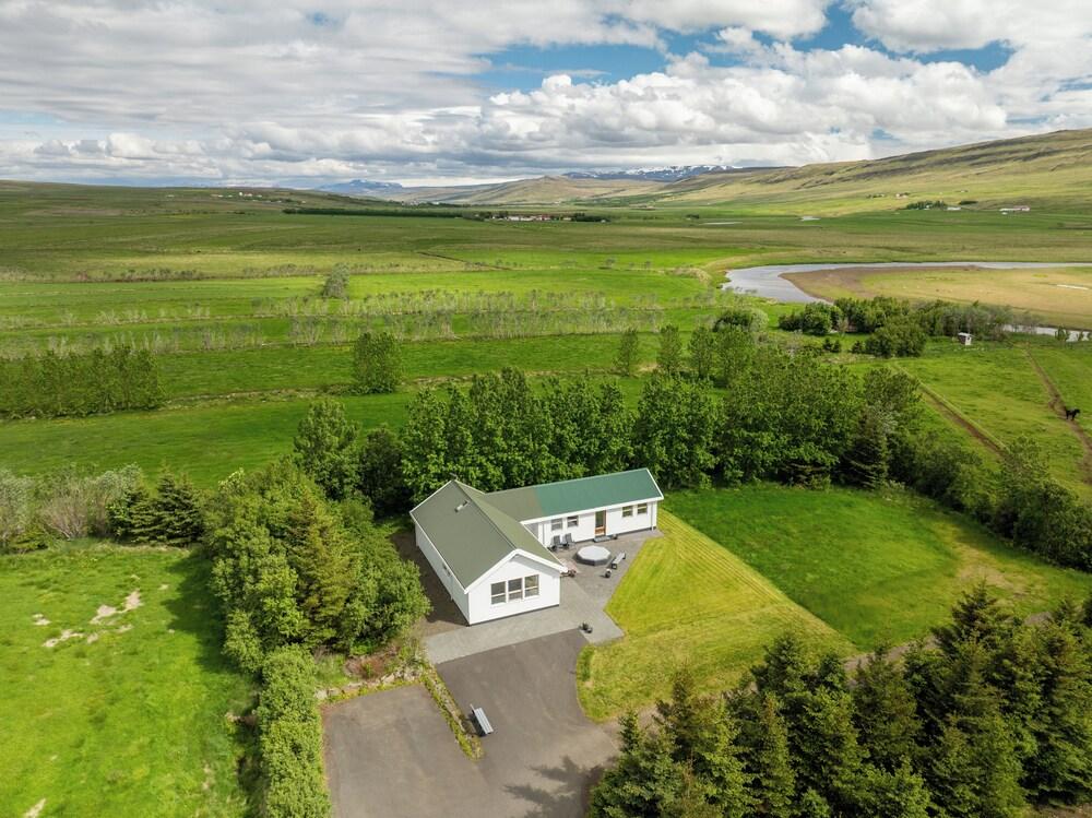 Laugavellir House and Tower Suite