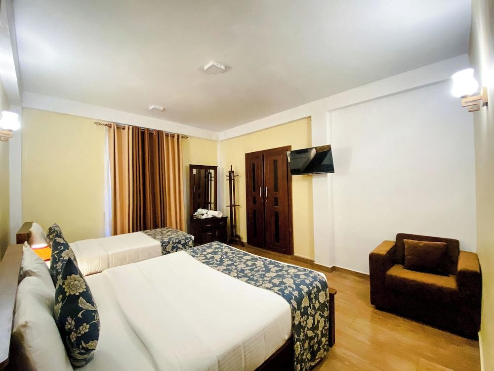 Summer Glow Guest - Nuwara Eliya