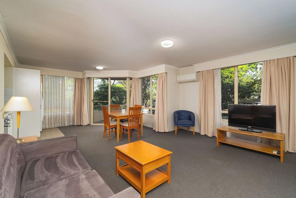 Wahroonga Furnished Apartments