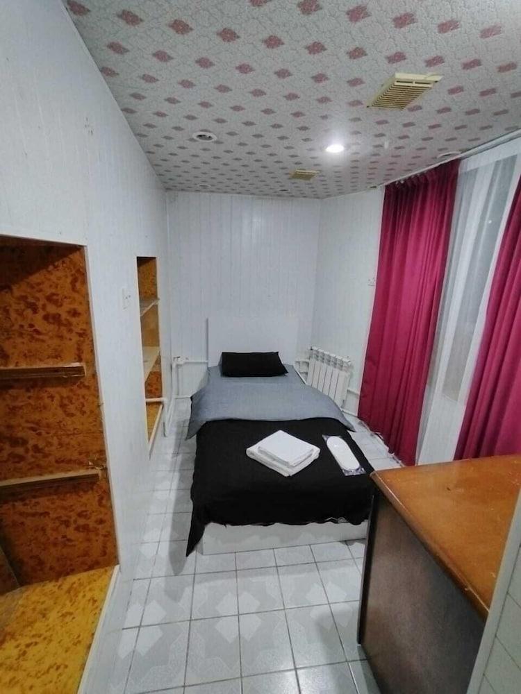 Hostel Old Town Guest