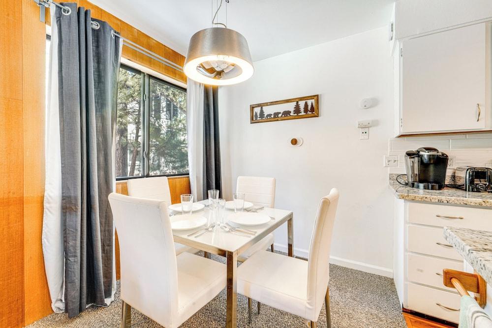 1 Mi to Lake Tahoe: Condo w/ Pool Access