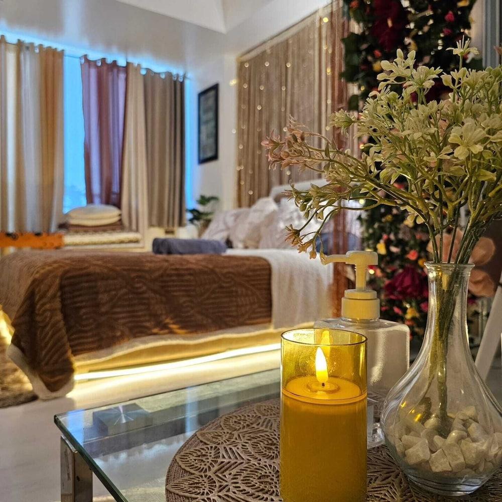 Azure Staycation by Siaos