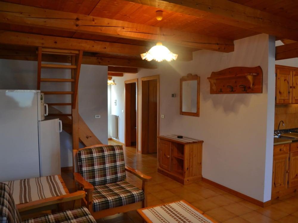 Pet-friendly Mountain Home