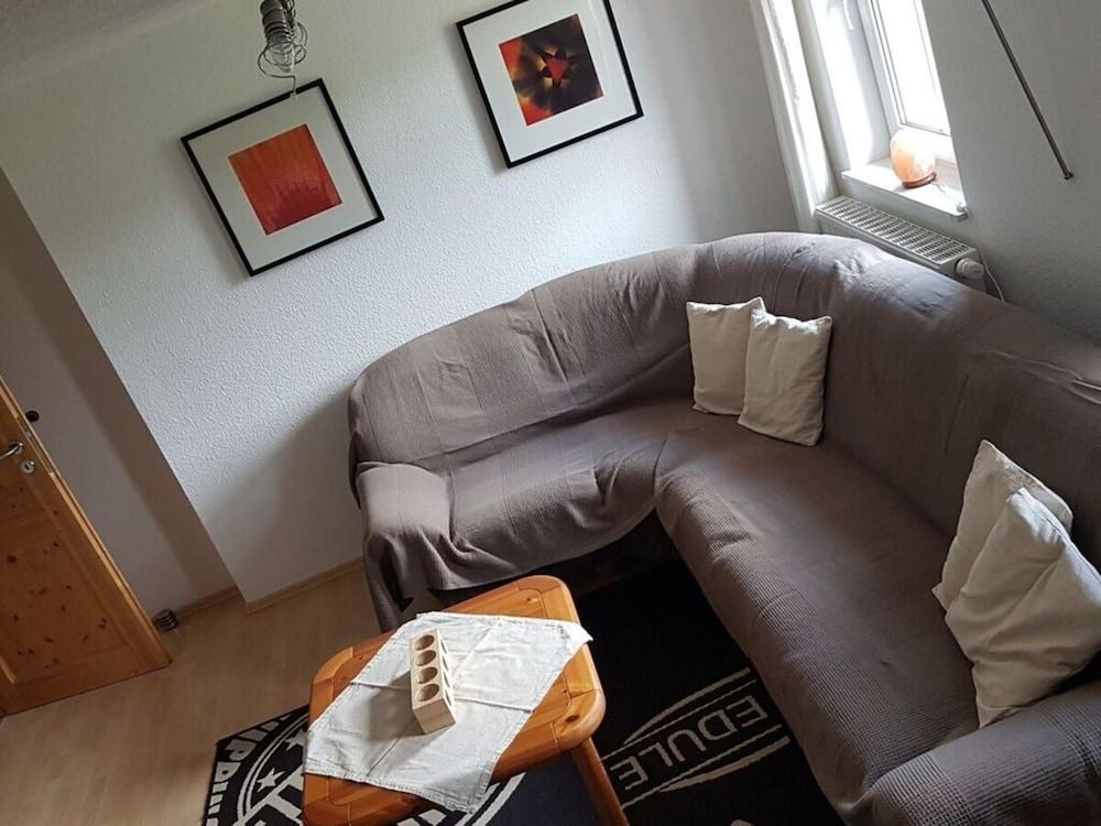 Pilsterhill Modern Retreat