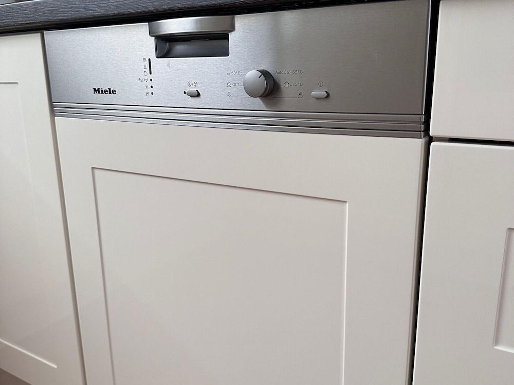 Shared Holiday in two Separate Flats