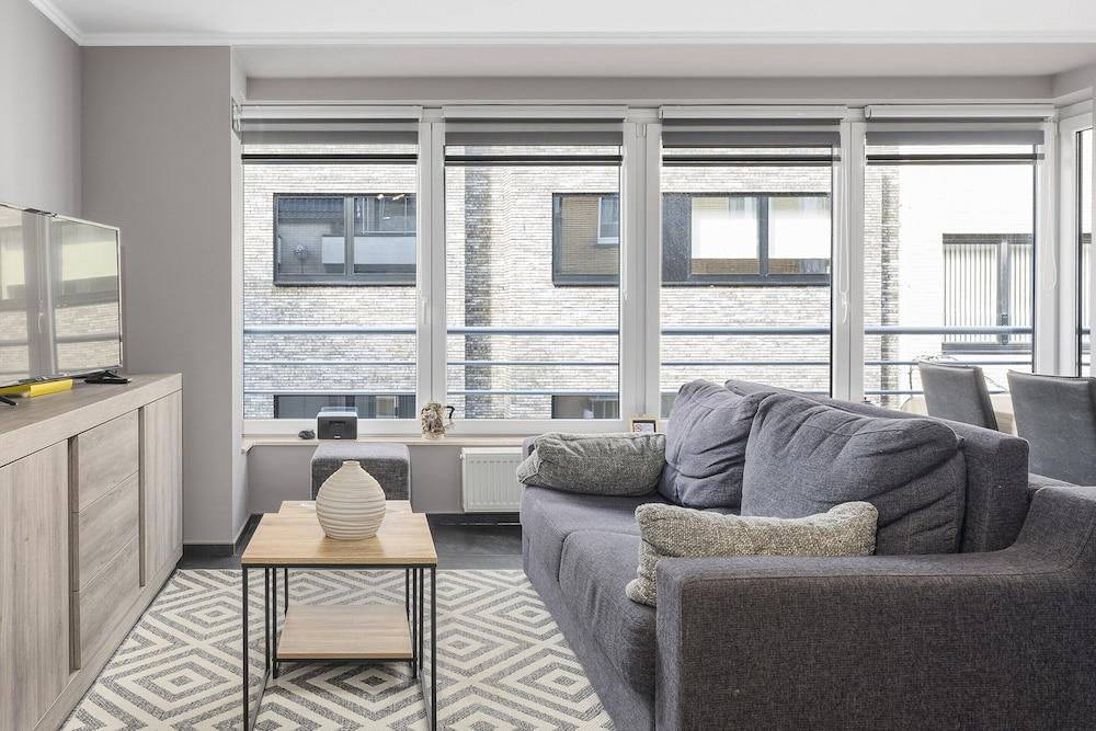 Pleasant Apartment on the 2nd Floor