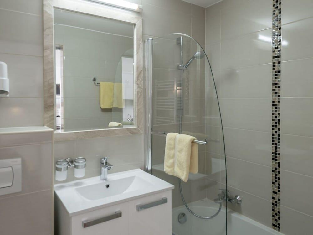 Sun & Snow in Kuhtai